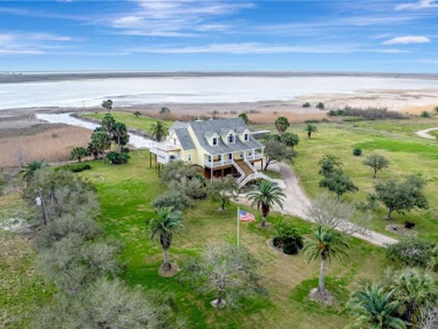 House for sale in Calhoun, Texas