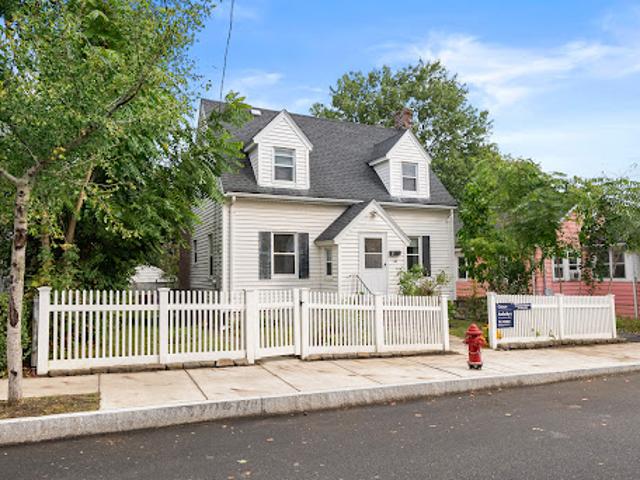 House for sale in Everett, Middlesex County