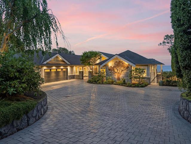 House for sale in Saanich, British Columbia