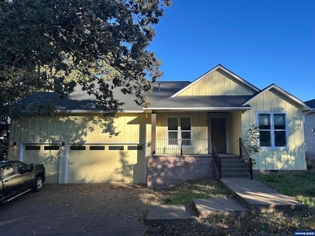 House for sale in Oregonia
