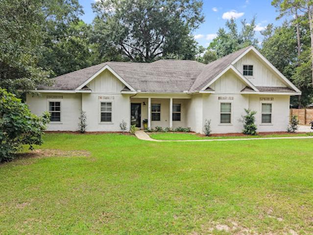 House for sale in Fairhope, Alabama