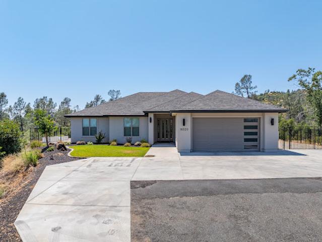 House for sale in Shasta, California