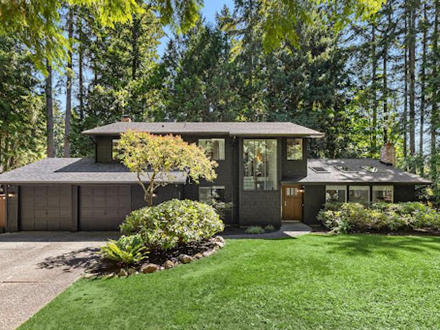 House for sale in Bainbridge Island, Washington