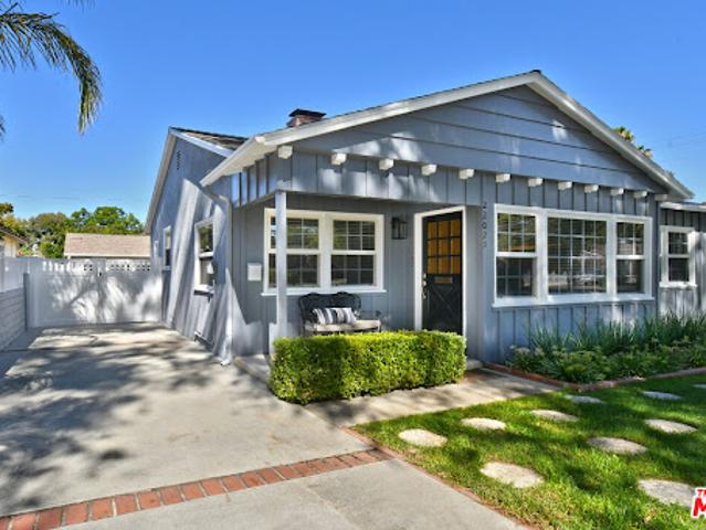 House for sale in Woodland Hills, California