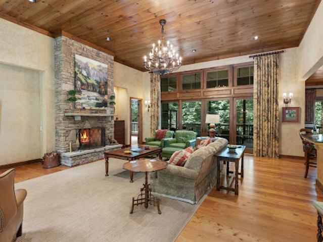 House for sale in Highlands, North Carolina