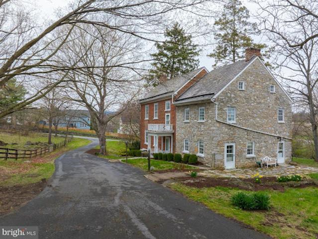 House for sale in Falling Waters, West Virginia