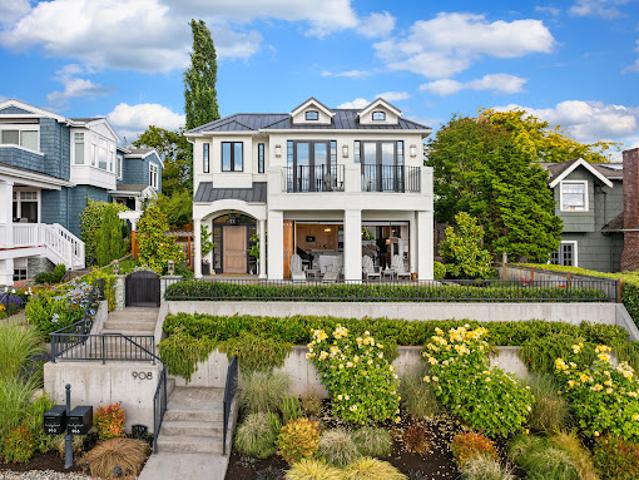 House for sale in Kirkland, King County