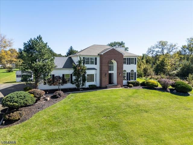 House for sale in Bridgewater Promenade Shopping Center, Bridgewater Township