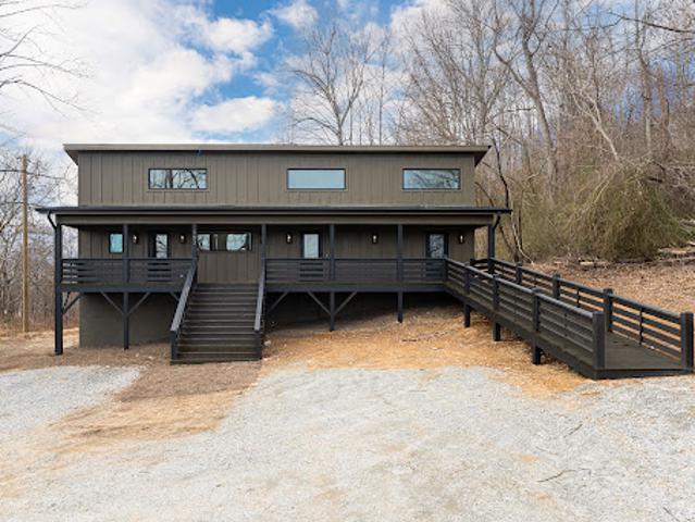 House for sale in Hendersonville, North Carolina