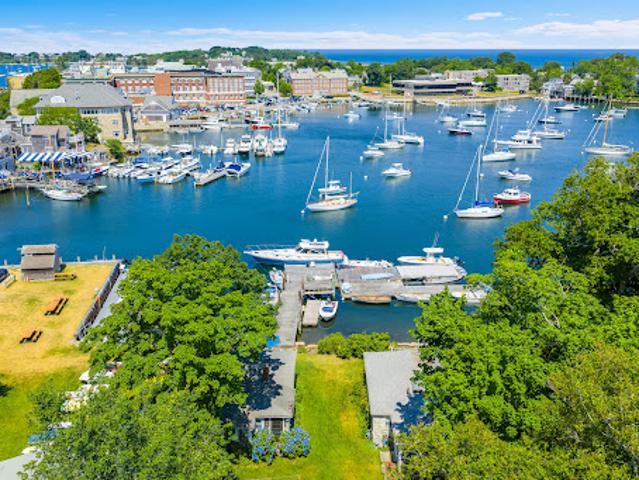 House for sale in Woods Hole, Massachusetts