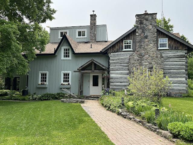 House for sale in Methuen, Ontario