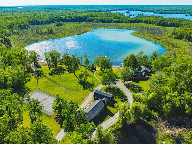 House for sale in Ontario