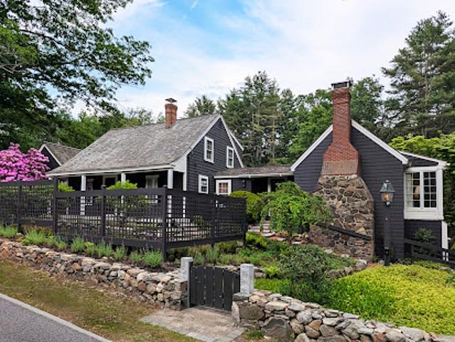 House for sale in New Hampshire