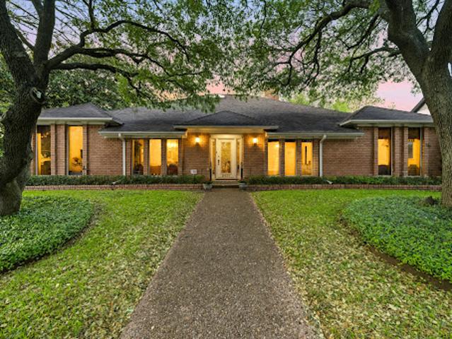 House for sale in Dallas, Texas