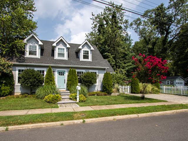 House for sale in Red Bank
