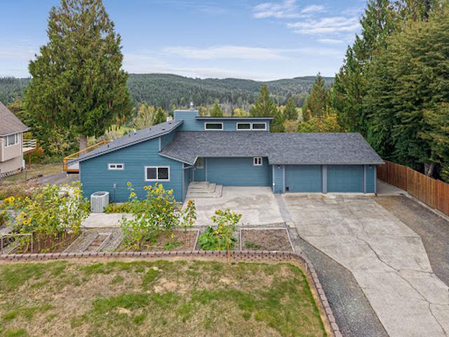 House for sale in Centralia, Lewis County