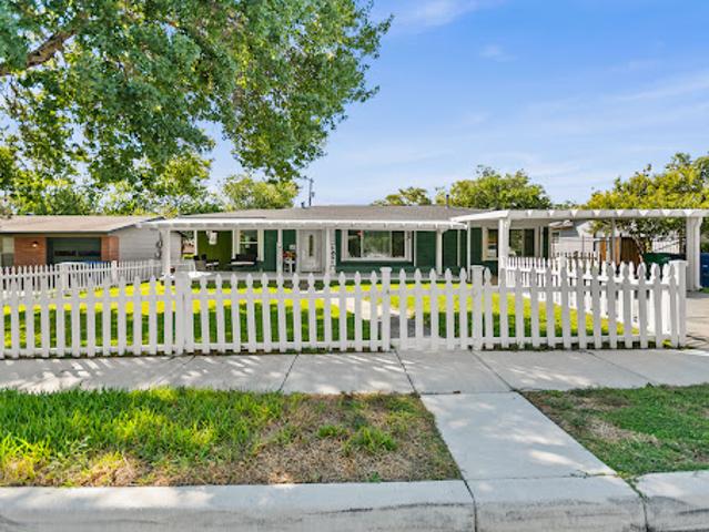 House for sale in San Antonio, Bexar County