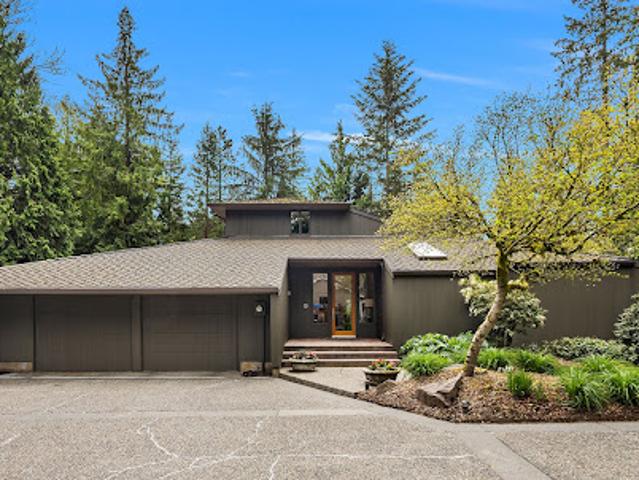 House for sale in Bellevue, Washington