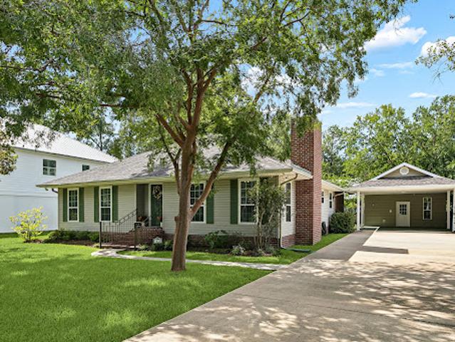 House for sale in Mandeville, Louisiana
