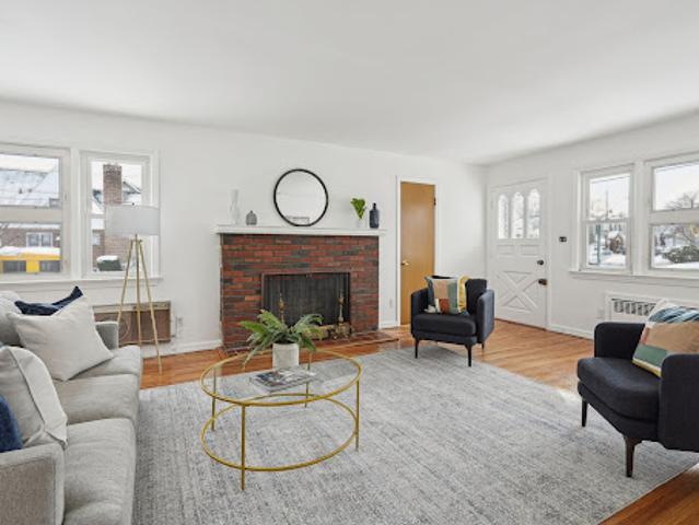 House for sale in Belleville