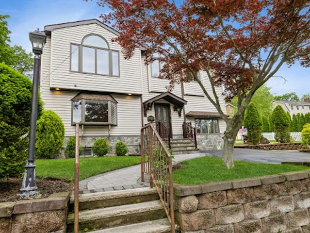 House for rent in Cresskill House for rent in Cresskill