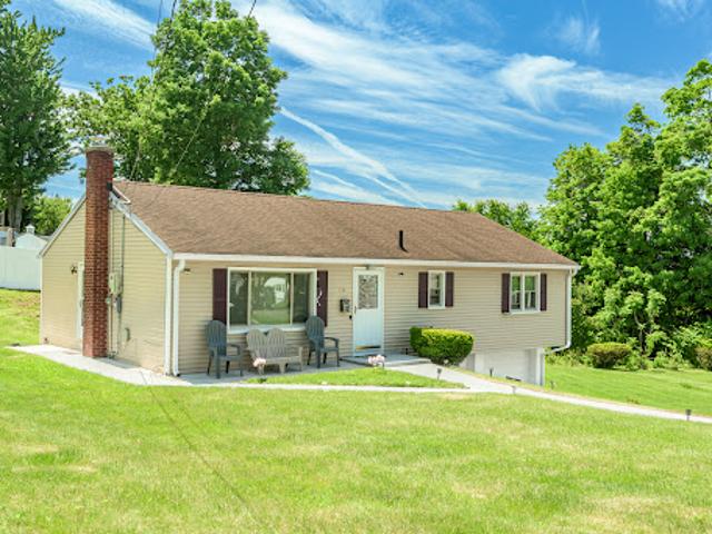 House for sale in Waterbury, Connecticut