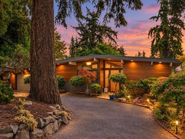 House for sale in Mercer Island, Washington