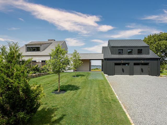 House for sale in Tiverton, Rhode Island