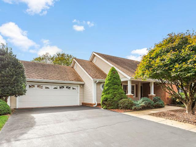 House for sale in Hendersonville, North Carolina