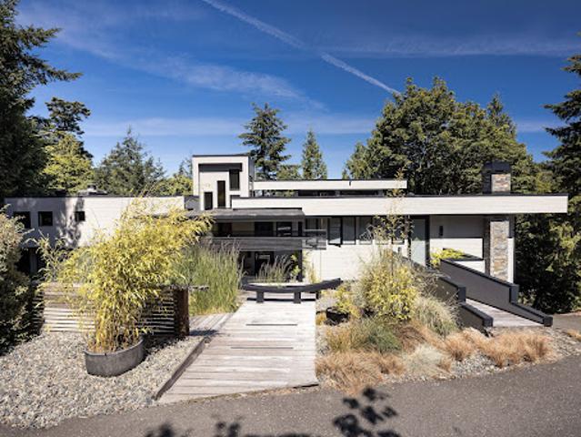 House for sale in Victoria, British Columbia