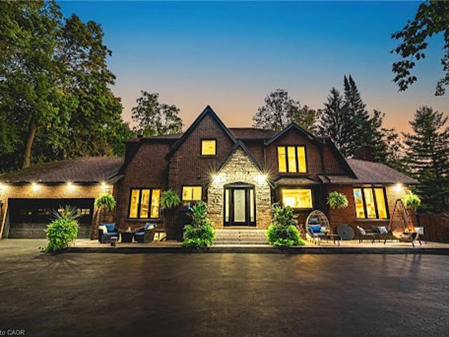 House for sale in Ancaster, Ontario