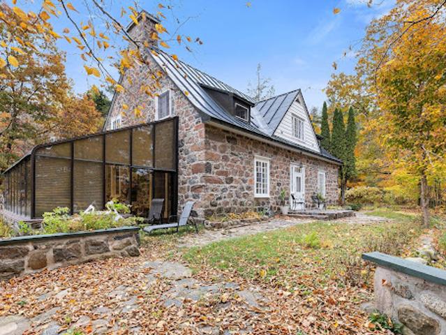 House for sale in Sainte-catherine-de-la-jacques-cartier, Quebec
