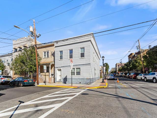 House for sale in Hudson, New Jersey