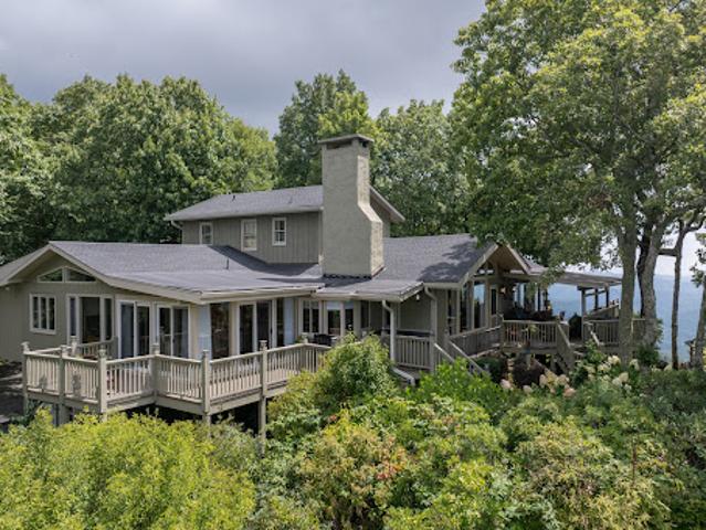 House for sale in Highlands, North Carolina