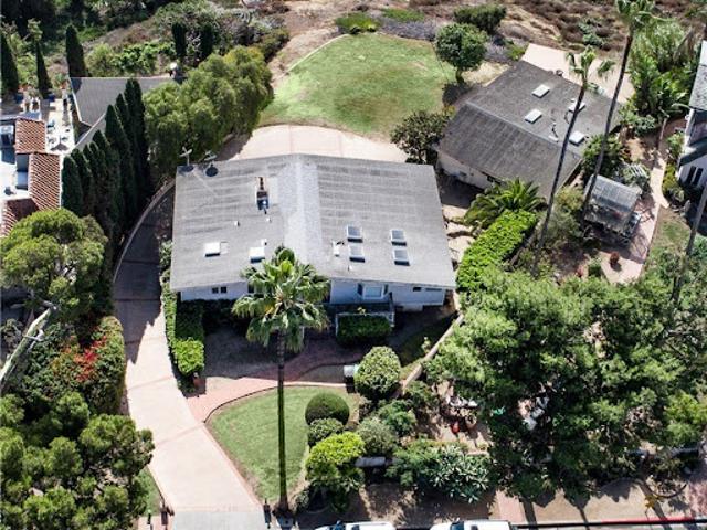 House for sale in Corona Del Mar, California