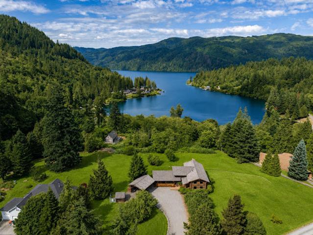 House for sale in Washington