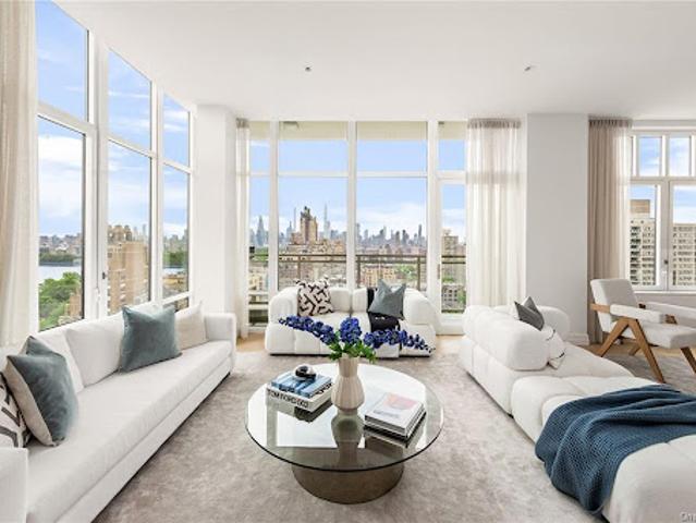 House for sale in New York
