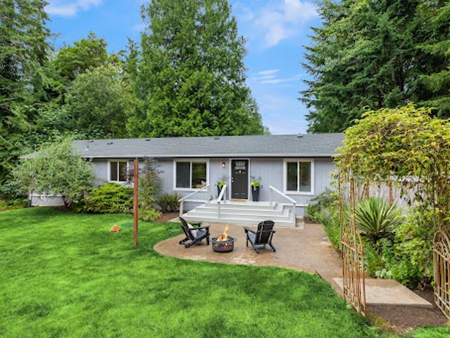 House for sale in Bainbridge Island, Washington