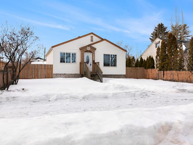 House for sale in Wedgewood, Alberta