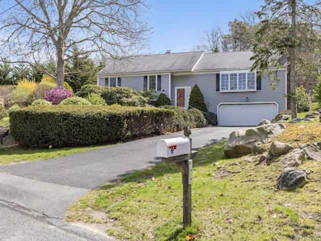 House for sale in Dennis House for sale in Dennis