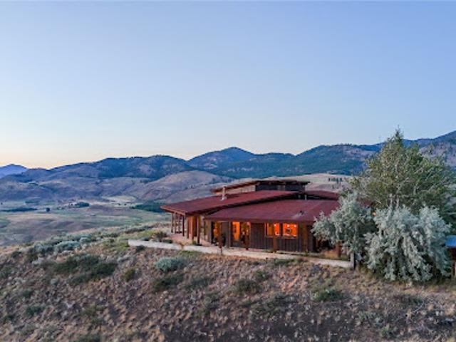 House for sale in Winthrop, Washington