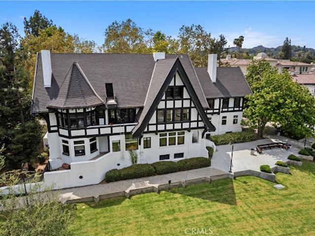 House for sale in Pasadena, Los Angeles County