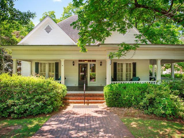 House for sale in Perry