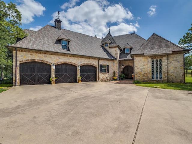House for sale in Wise, Texas