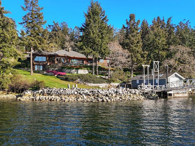 House for sale in Brentwood Bay, British Columbia