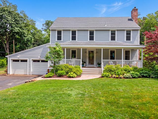 House for sale in Manomet, Massachusetts