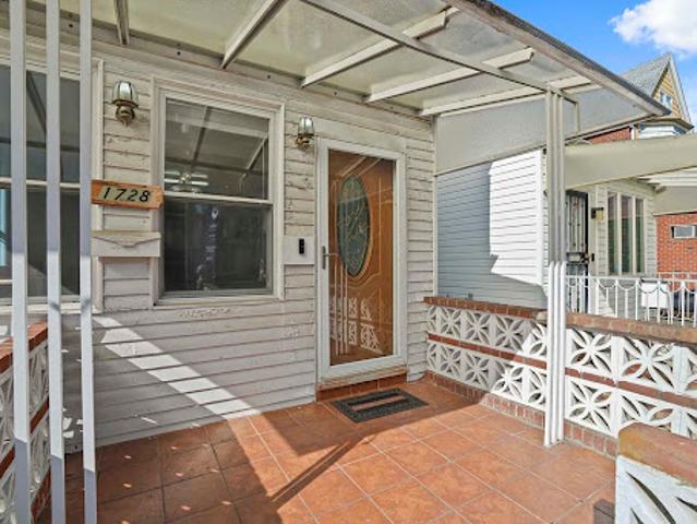 House for sale in Arverne, New York