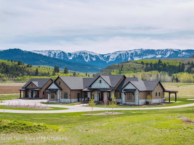 House for sale in Driggs