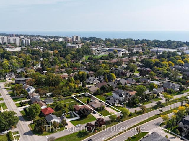 House for sale in Oakville, Ontario