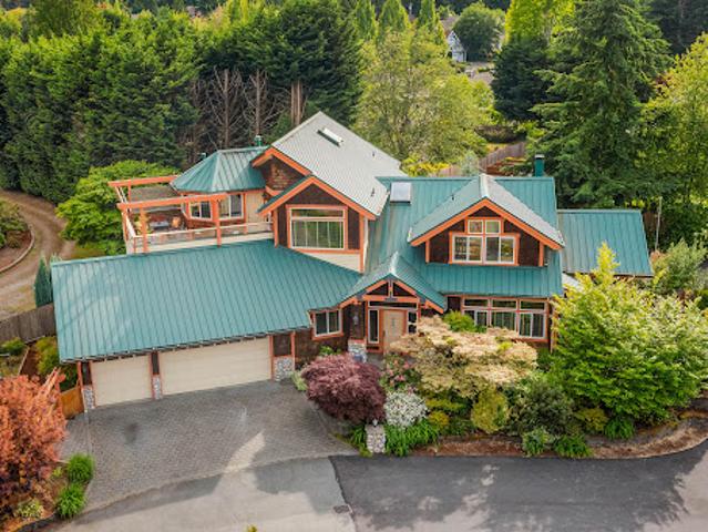 House for sale in Redmond